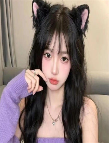 《拥抱》心理娱乐分析：角色心理变化与情感轨迹解读